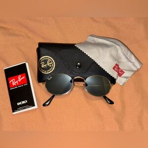 Ray-Ban Oval Metal Sunglasses RB3547N 001/30 Gold Frame 51mm – Like New w/ Case